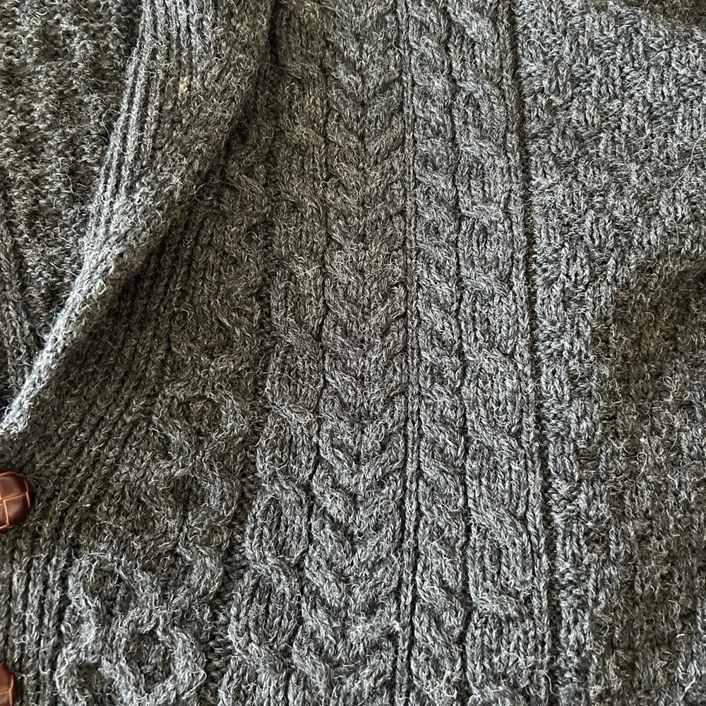 Dark Gray Blarney Woollen Mills Pure New Wool Cardigan Sweater Large - Picture 7 of 12